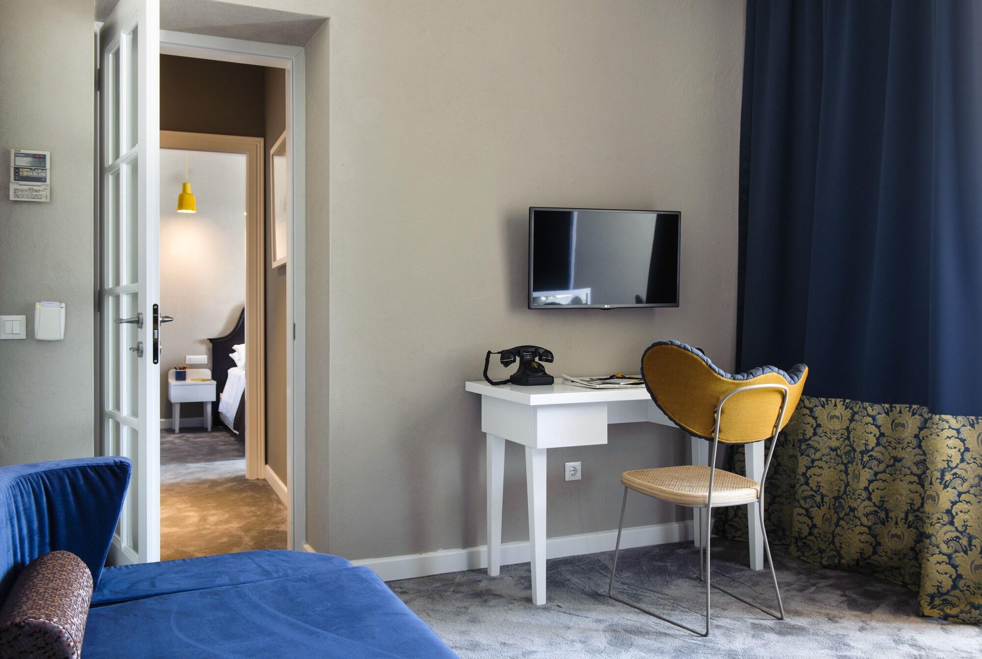 טרוגיר XII Century Heritage Hotel מראה חיצוני תמונה
