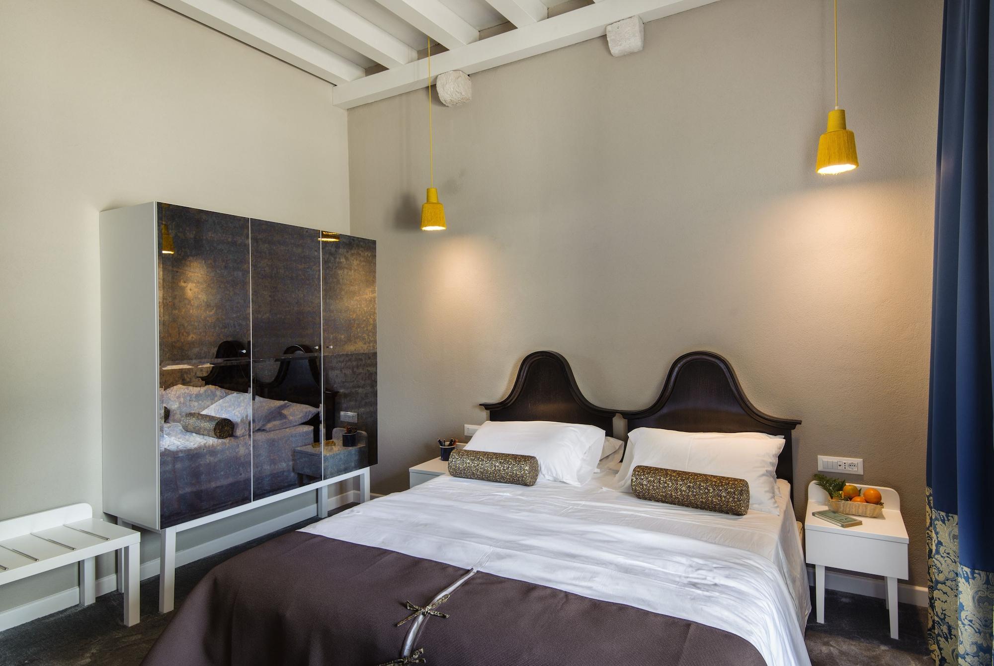 טרוגיר XII Century Heritage Hotel מראה חיצוני תמונה