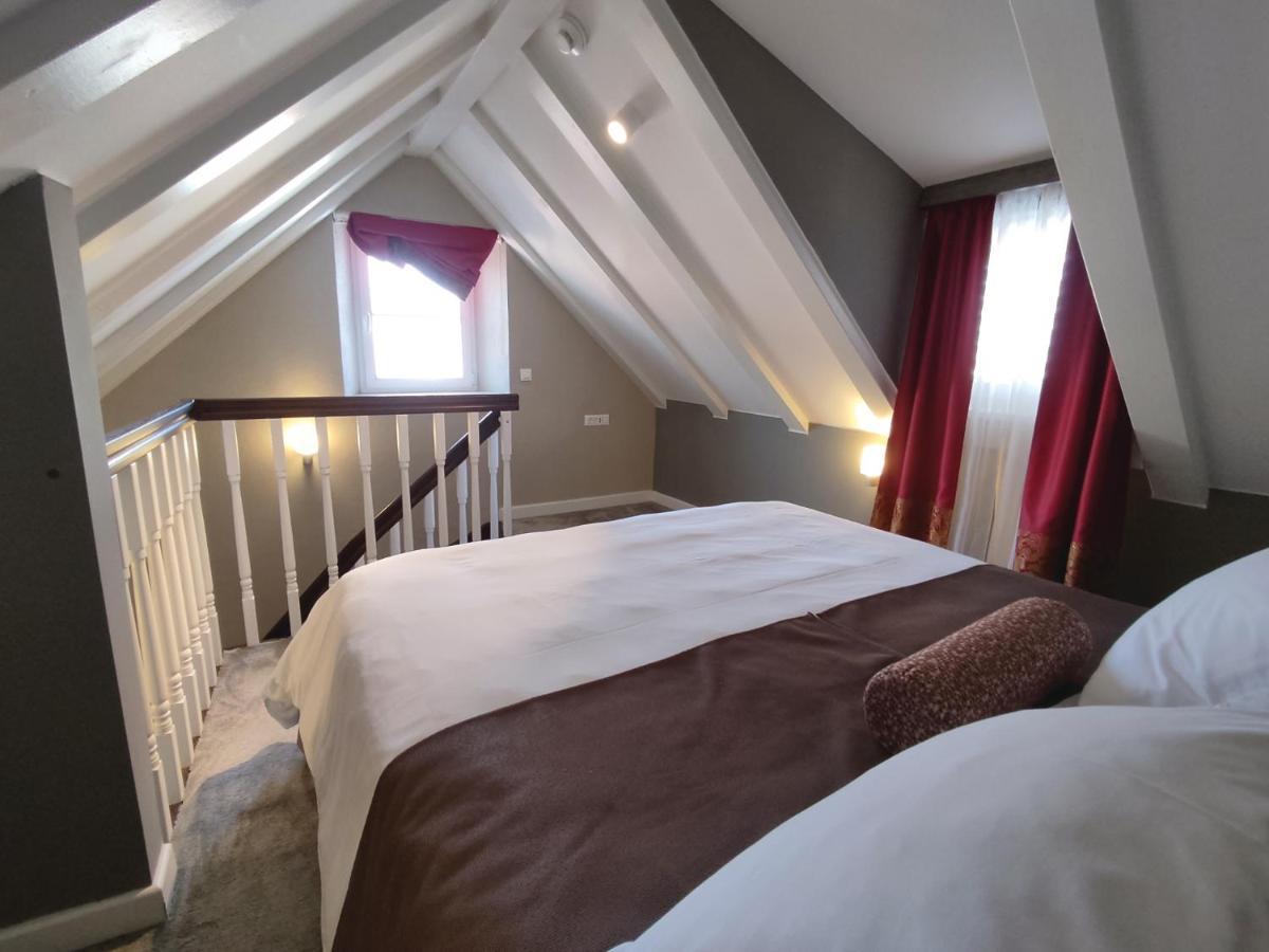 טרוגיר XII Century Heritage Hotel מראה חיצוני תמונה